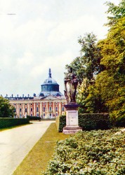 DFWac 5253 Potsdam Sanssouci Neues Palais (1969)