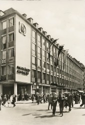 13DTVL oN Leipzig Messehaus am Markt 2 (1969)