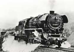 01bBHRn So  743-4 Dampflokomotiven im Einsatz 44 0231-9