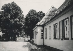 XXX oN Gernrode Bahnhof (1967)