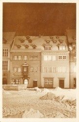 GBW oN Weimar Hofapotheke im Winter bei Nacht