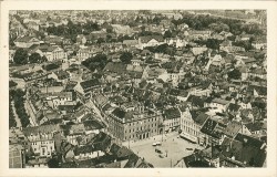 JLD oN Weimar Markt mit Rathaus Fliegeraufnahme -gs
