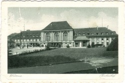 XXX oN Weimar Bahnhof 2b