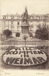 XXX oN Weimar Kriegerdenkmal -gs