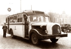 01bBHRn ZSo 1662-06K 90 Jahre Stadtverkehr Omnibus 29