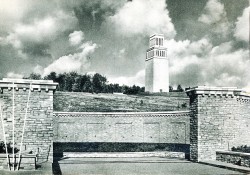 03aGGM oN Weimar Buchenwald Glockenturm (Kalender 1960)