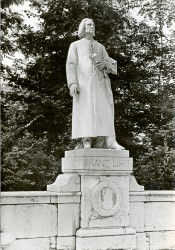 05aWKM A 1194 Weimar Liszt-Denkmal -he