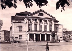 NFGa   3 Weimar Deutsches Nationaltheater (1961)