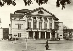 NFGa   3 Weimar Deutsches Nationaltheater (1967)