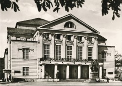 NFGa   3 Weimar Deutsches Nationaltheater (1975)
