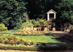 NFGnc oN Schloß Kochberg Blumengarten NFGnc oN Schloß Kochberg Blumengarten