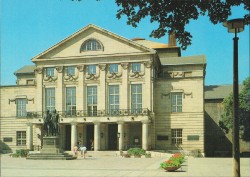NFGnc oN Weimar Nationaltheater
