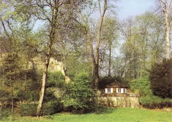 NFGnc oN Weimar Park Borkenhäuschen NFGnc oN Weimar Park Borkenhäuschen