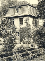 XXX oN Weimar Goethehaus Hausgarten
