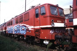 04451  -  04.09.1995 - Erfurt  -  142 216-1 -